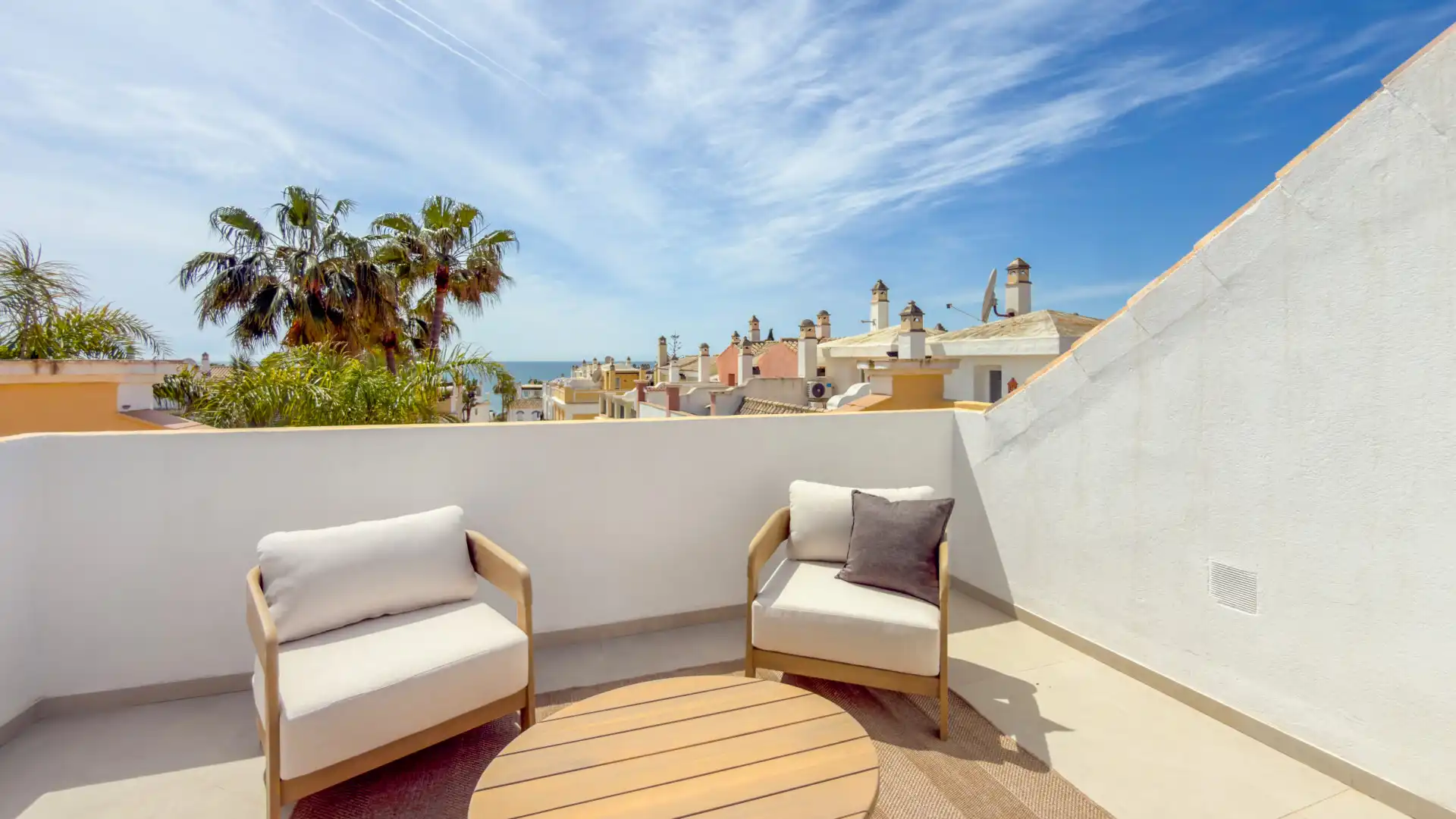Terrace of Detached homes for sale in Marbella  with Air Conditioner, Heating and Private garden