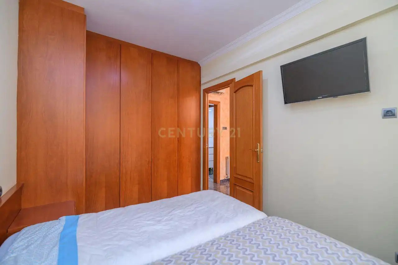 Schlafzimmer von Wohnungen zum Verkauf in L'Hospitalet de Llobregat