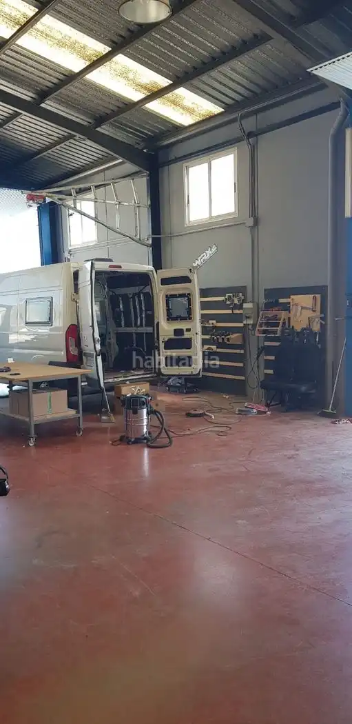 Nave industrial in affitto a Carril del Mendrugo 3, imagen 2
