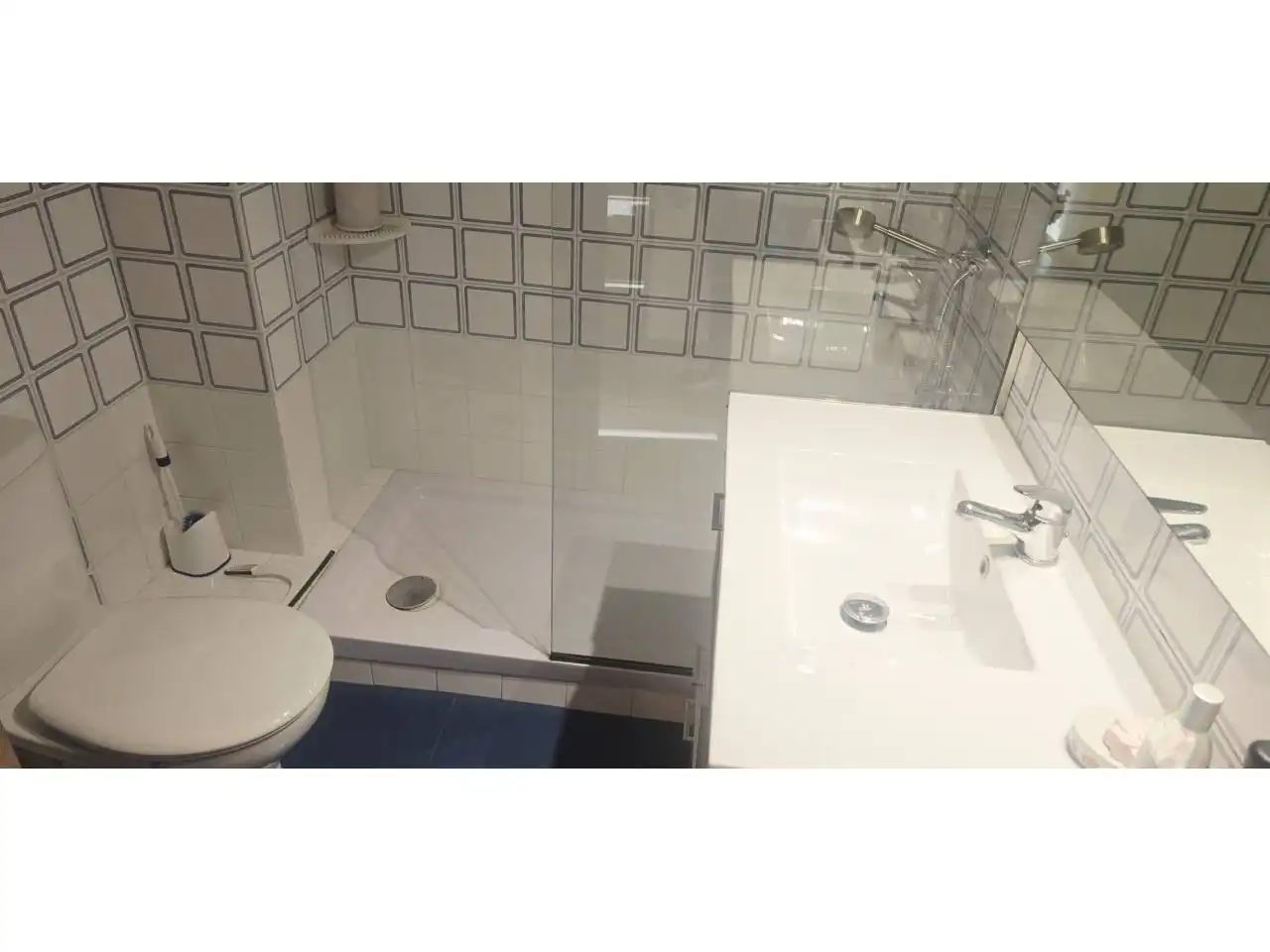 Bathroom of Apartments for sale in Terrassa  with Air Conditioner, Heating and Terrace