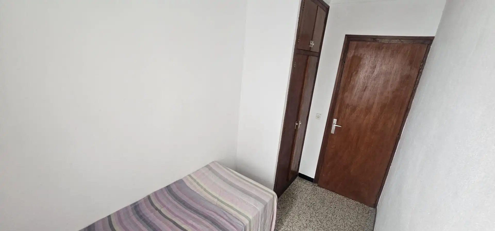 Dormitori de Apartament en venda en L'Estartit amb Terrassa