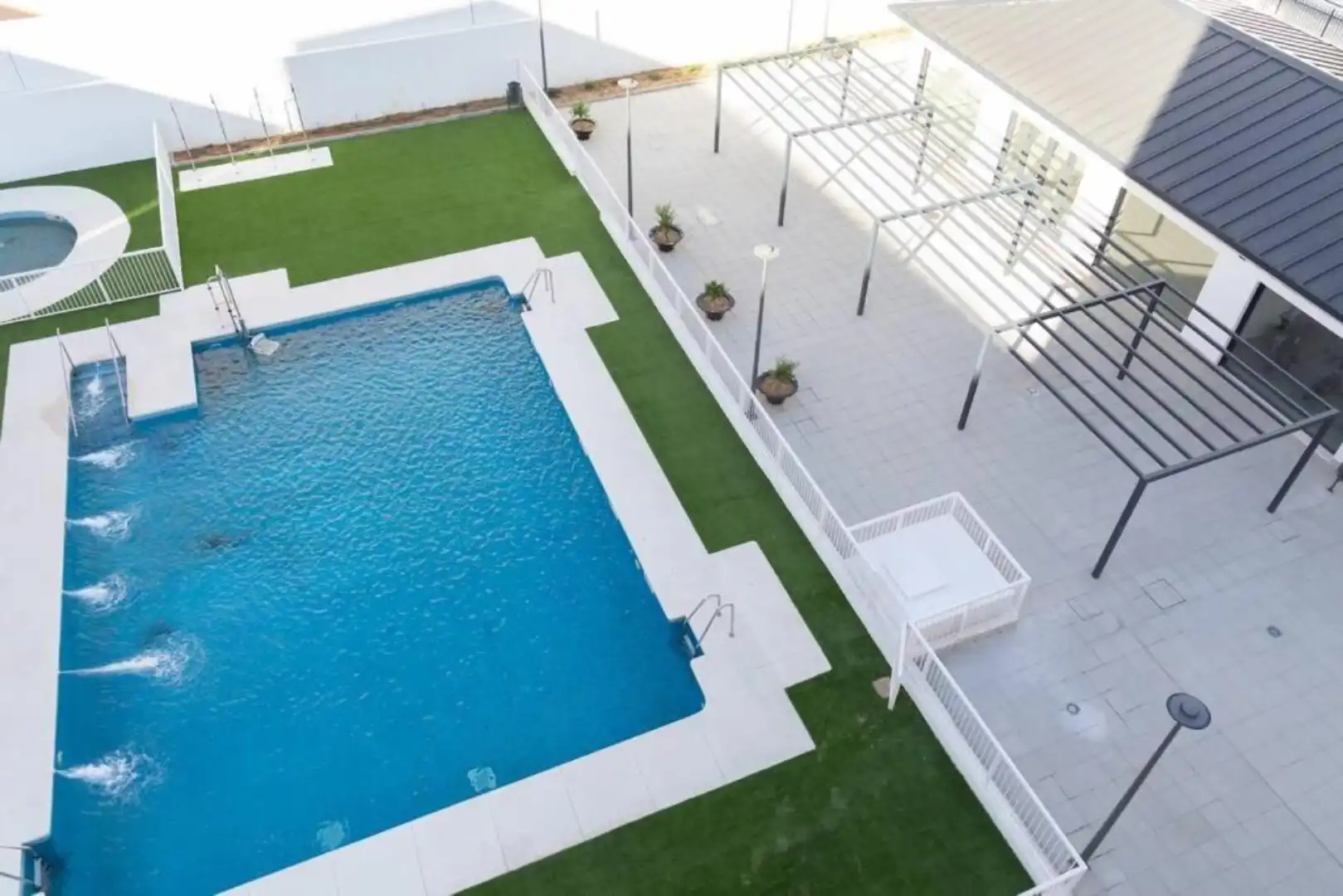 Swimming pool of Flat for sale in Casines
