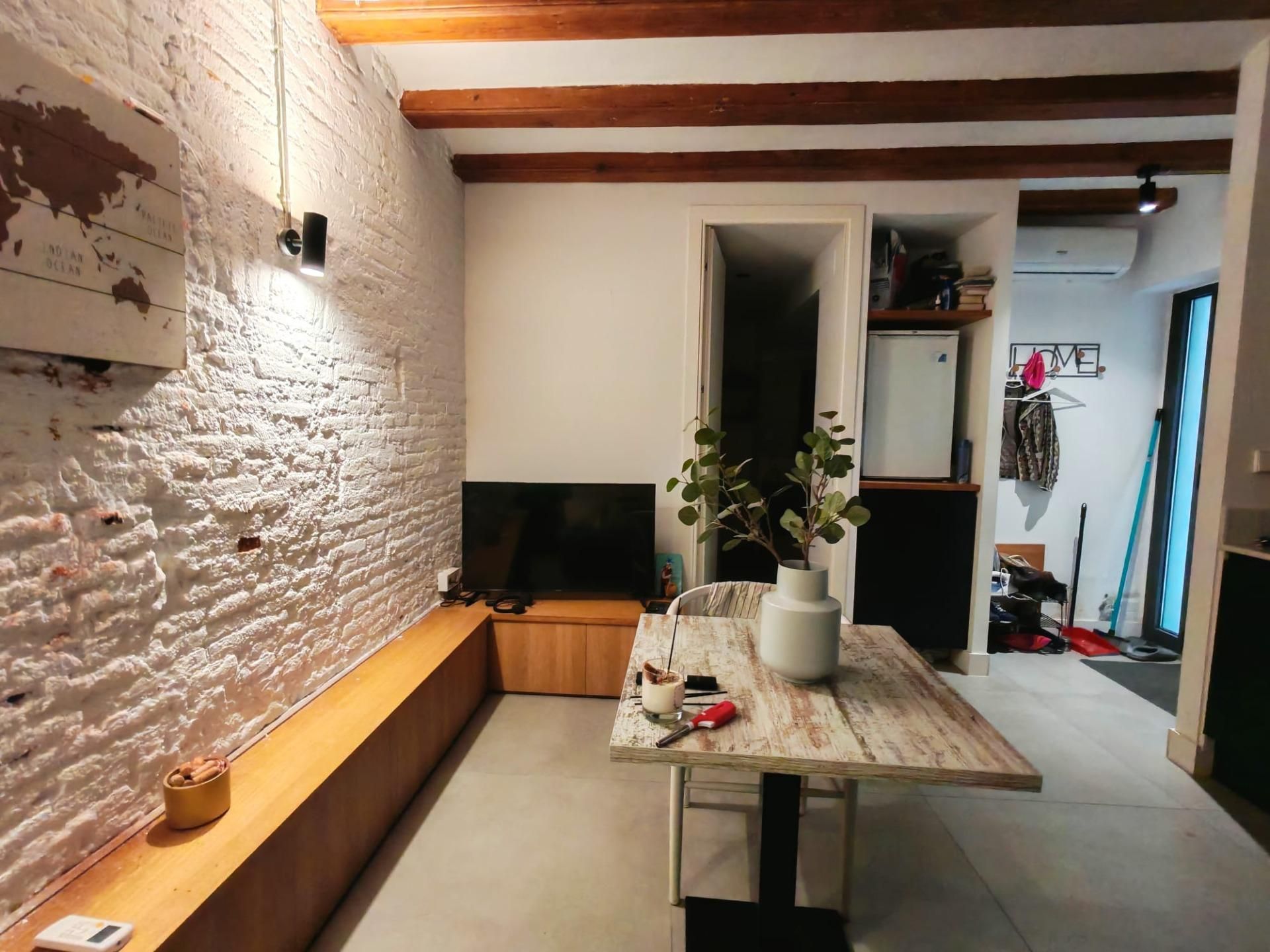 Living room of Planta baja for sale in  Barcelona Capital  with Parquet flooring