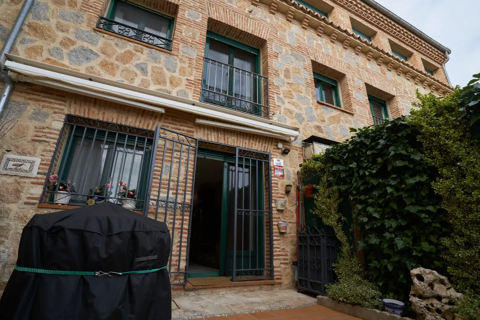 Einfamilien-Reihenhaus zum Verkauf in Calle Casimiro Hernández, Sur