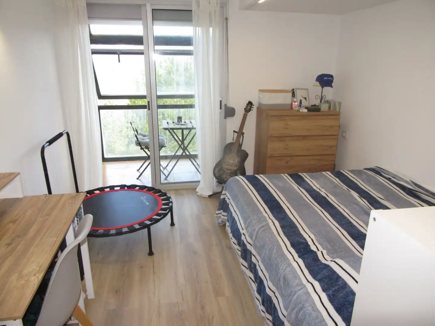 Habitación de Apartamento en venta en Jaca con Calefacción, Terraza y Amueblado