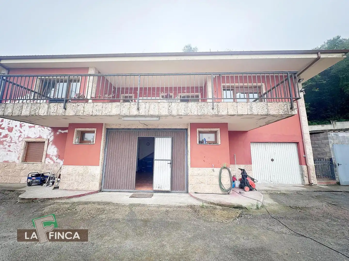 Vista exterior de Casa o chalet en venta en Siero con Calefacción, Terraza y Trastero