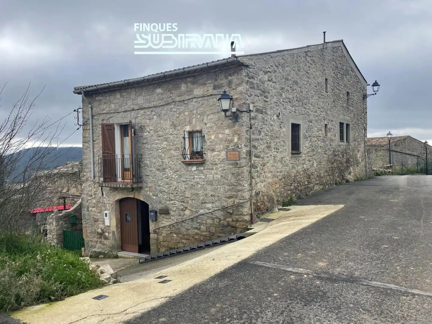 Vista exterior de Casa o chalet en venta en Savallà del Comtat con Trastero y Balcón