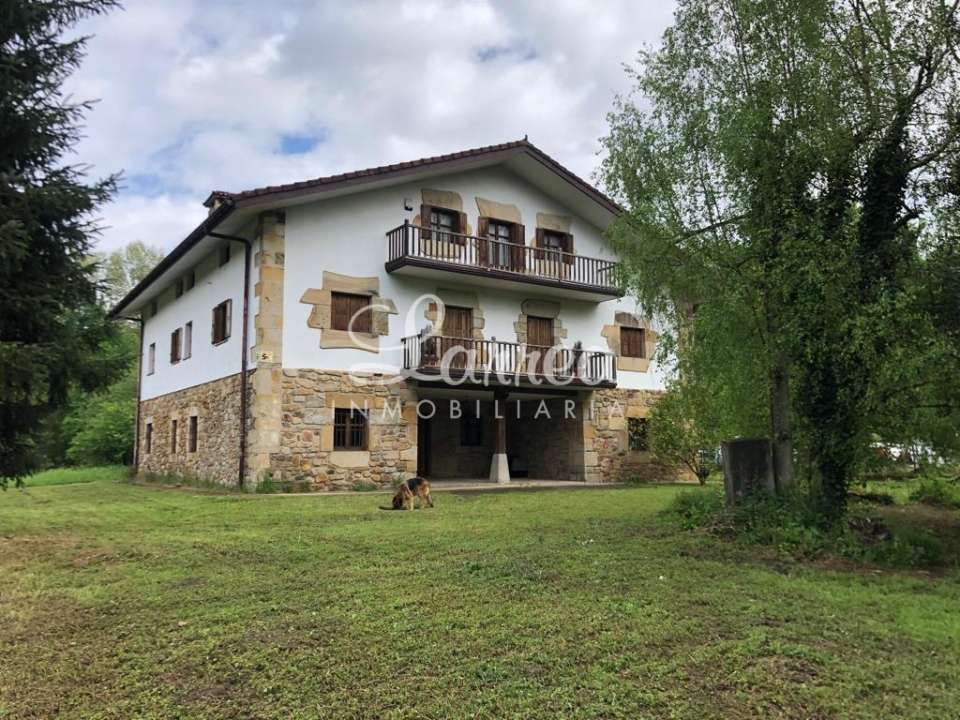 Exterior view of House or chalet for sale in Amorebieta-Etxano  with Heating