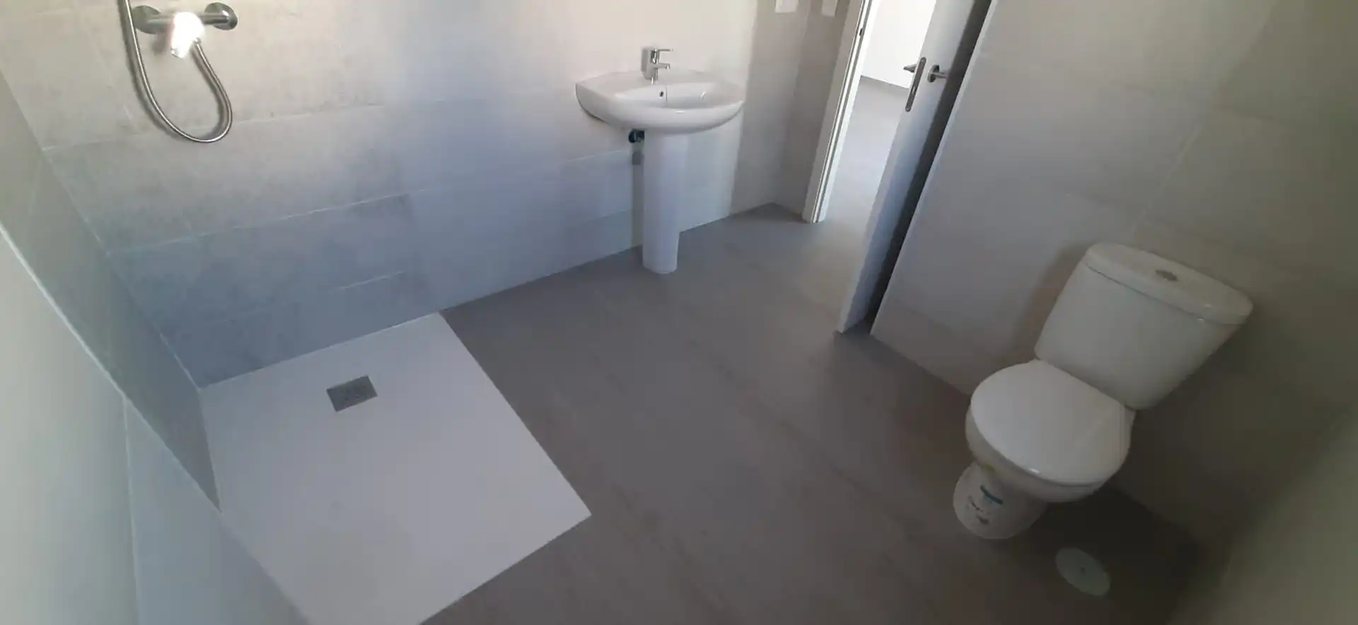 Bathroom of Houses for sale in Alcalá del Río  with Private garden, Terrace and Swimming Pool