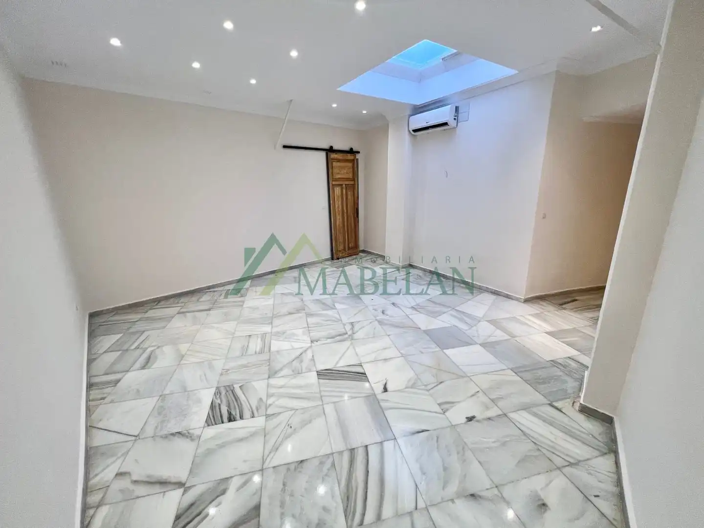 Office for rent in Jerez de la Frontera  with Heating