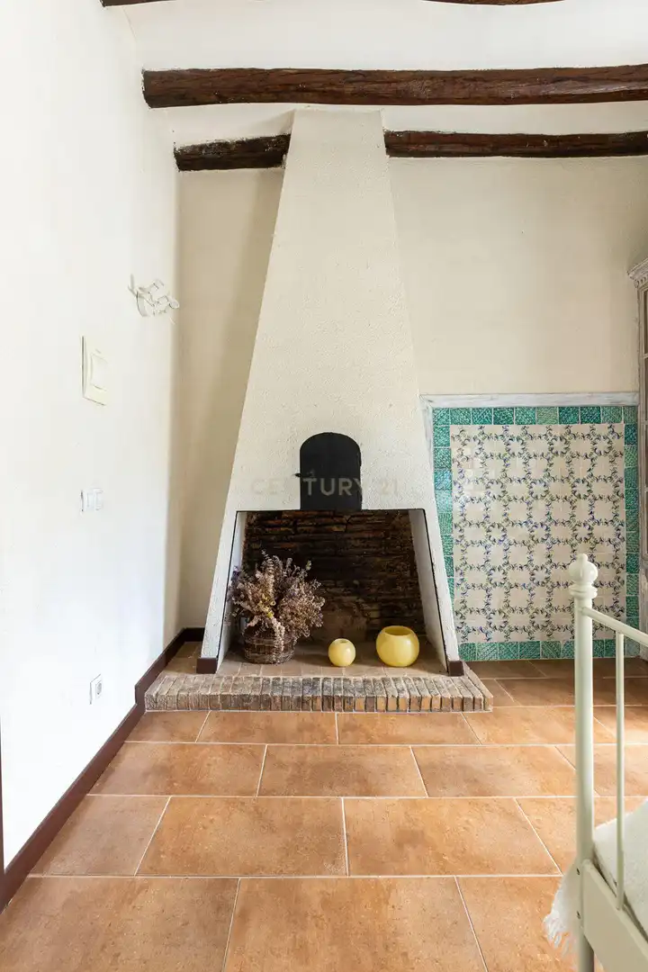 Country homes for sale in Piera  with Air Conditioner, Private garden and Storage room