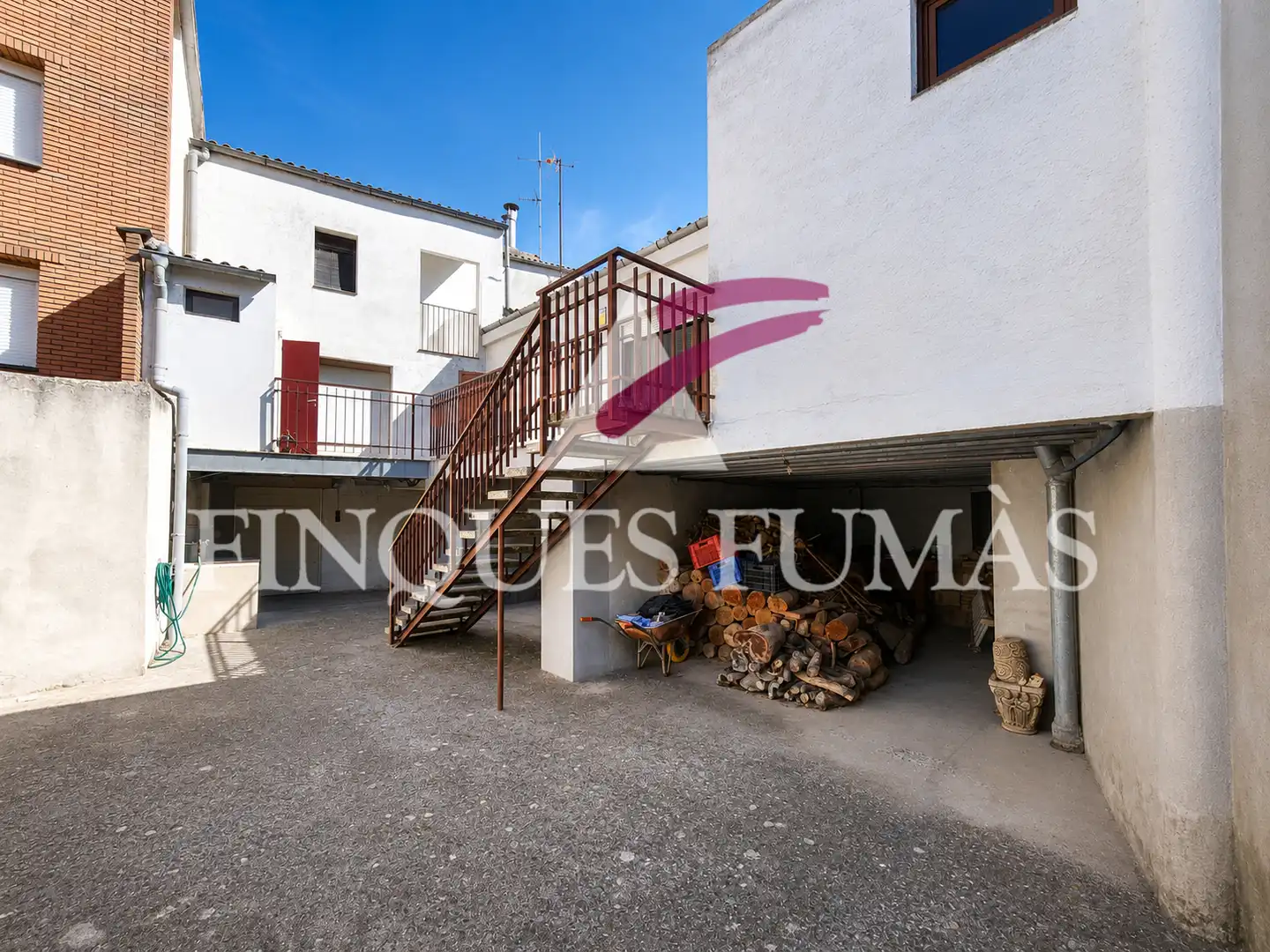 Vista exterior de Casa o chalet en venta en Montoliu de Segarra con Terraza, Trastero y Amueblado