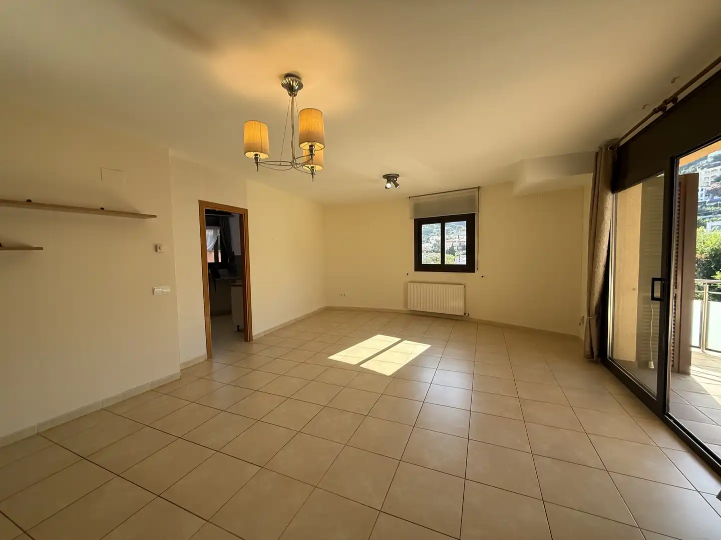 Piso con ascensor en venta en Carrer Cap Norfeu 72 0 3 3 72, imagen 2