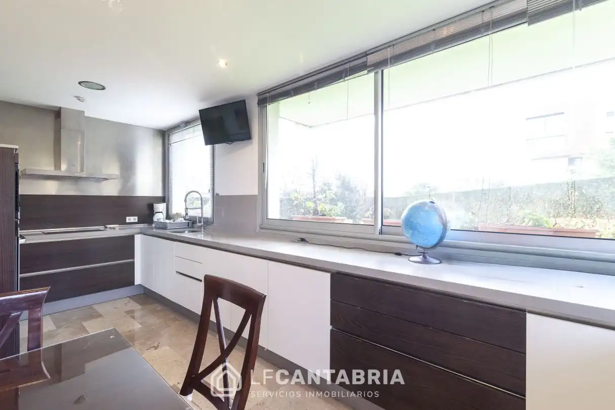 Kitchen of Flat for sale in Santander  with Heating, Private garden and Terrace