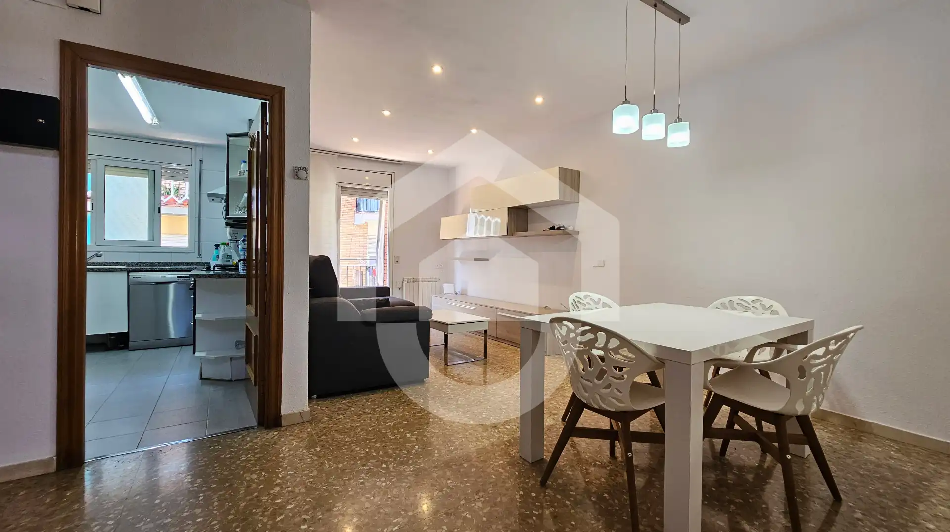 Sala d'estar de Pis en venda en Barcelona amb Aire condicionat, Terrassa i Moblat