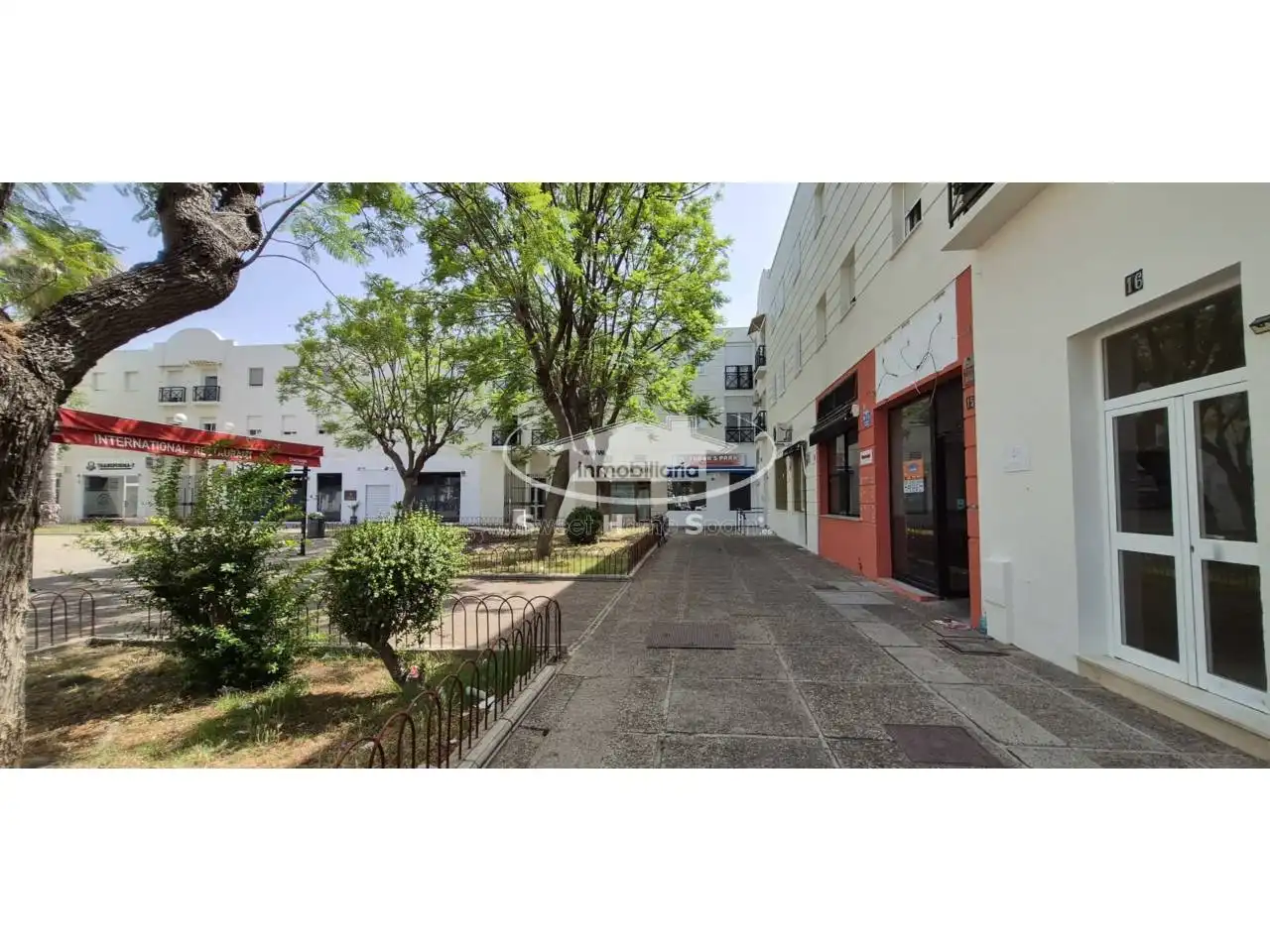 Vista exterior de Local de lloguer en Sanlúcar de Barrameda amb Aire condicionat