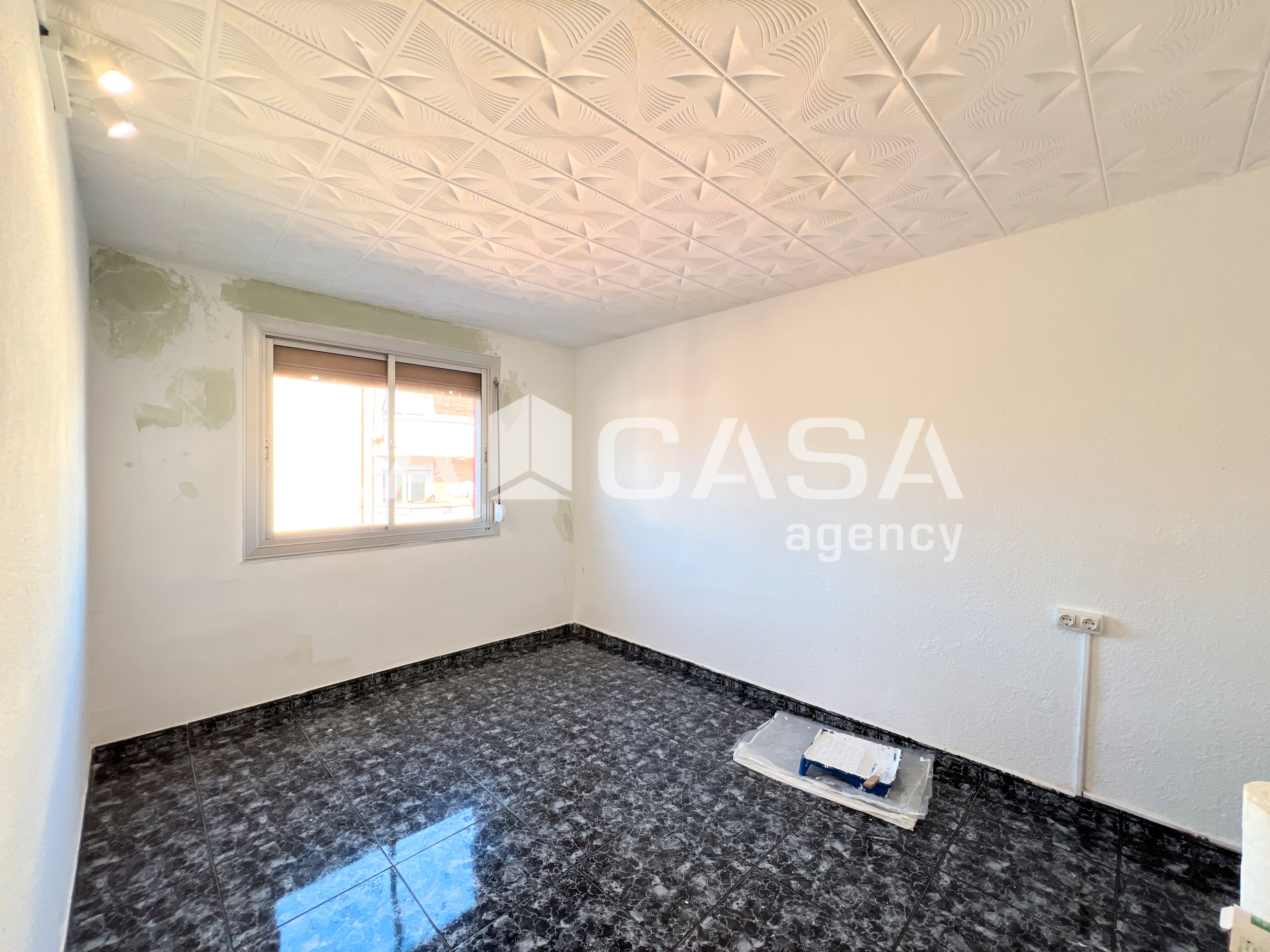 Flat for sale in Badalona  with Balcony