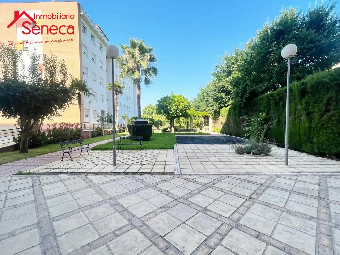 Exterior view of Flat for sale in Córdoba  with Air Conditioner, Heating and Swimming Pool