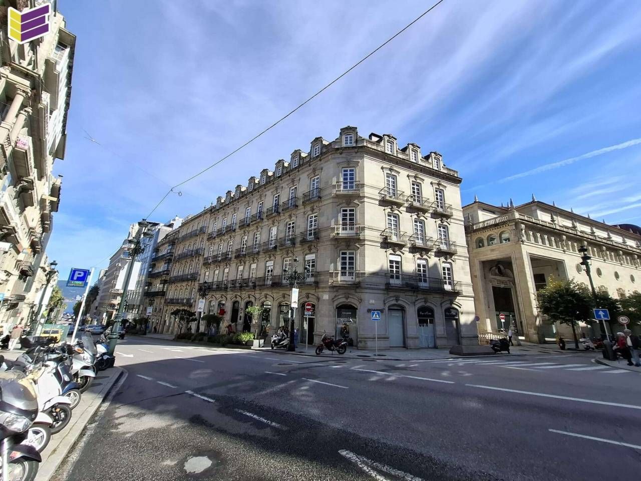 Vista exterior de Dúplex en venda en Vigo  amb Calefacció, Parquet i Terrassa