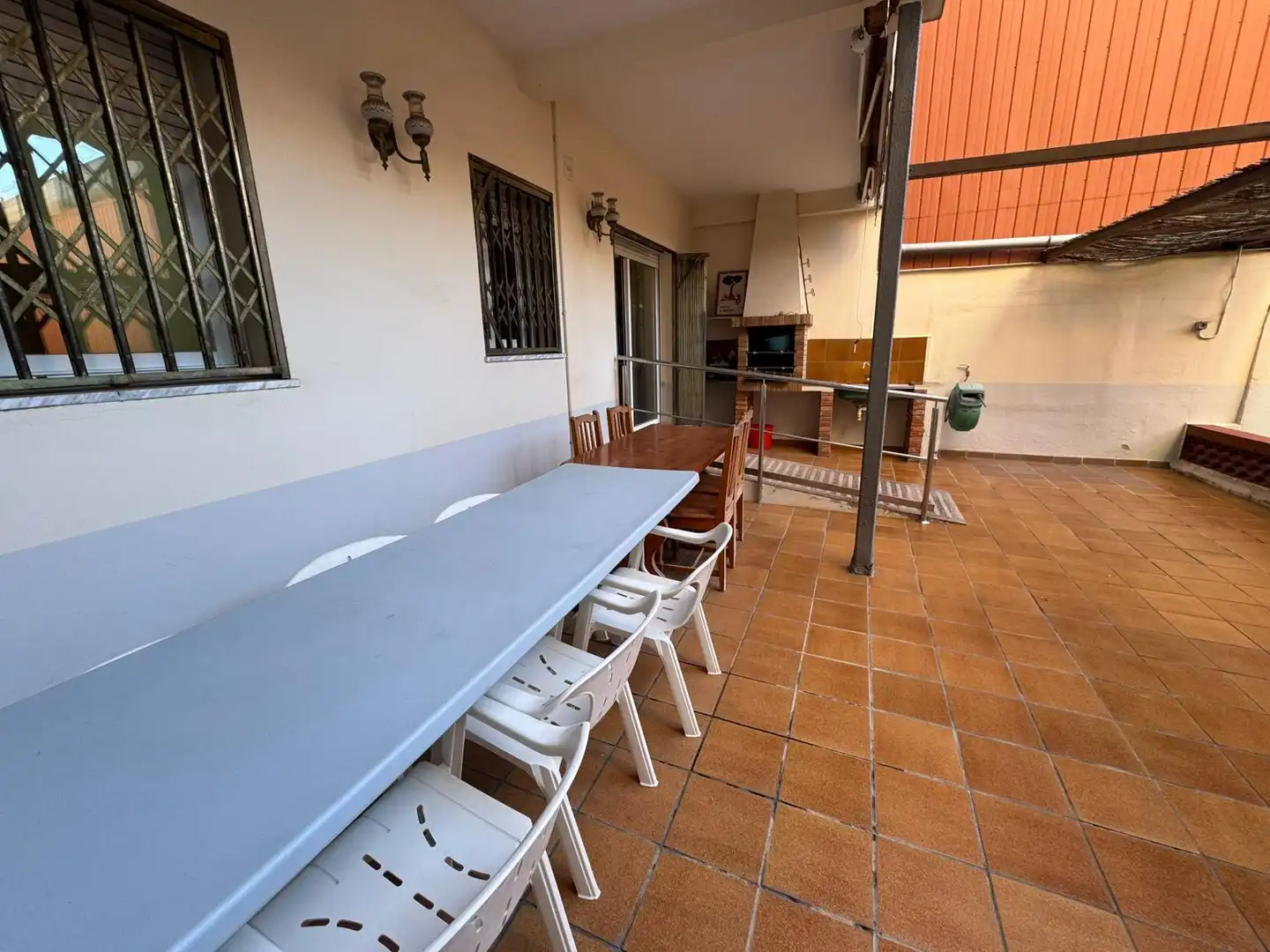 Terrasse von Haus oder Chalet zum Verkauf in Cornellà de Llobregat mit Heizung, Privatgarten und Terrasse