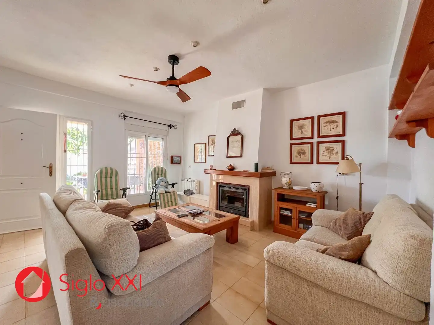 Wohnzimmer von Einfamilien-Reihenhaus zum Verkauf in Castellón de la Plana / Castelló de la Plana mit Klimaanlage, Heizung und Terrasse