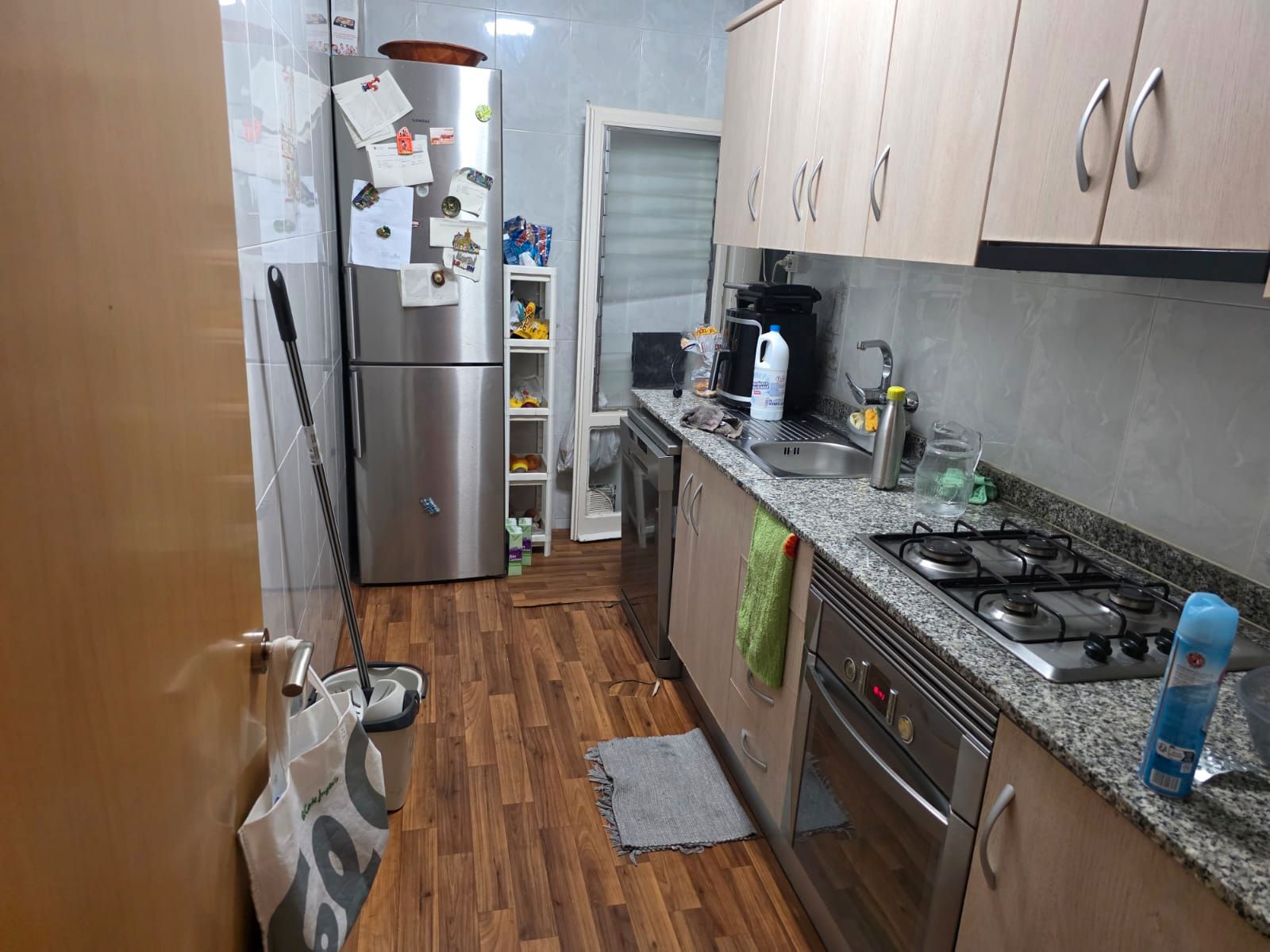 Kitchen of Flat for sale in L'Hospitalet de Llobregat  with Air Conditioner, Parquet flooring and Balcony