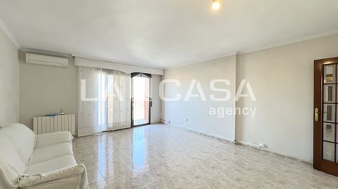 Foto 2 de Piso en venta en Plaça de Trafalgar, Llefià, Badalona