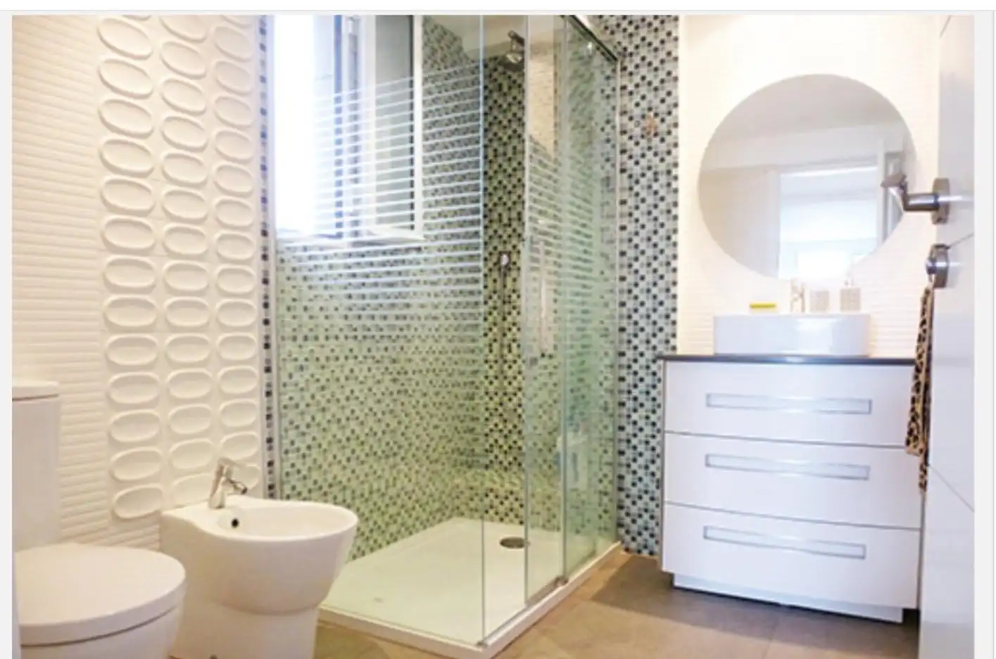 Bany de Apartament en venda en Benicasim / Benicàssim amb Parquet, Moblat i Rentadora
