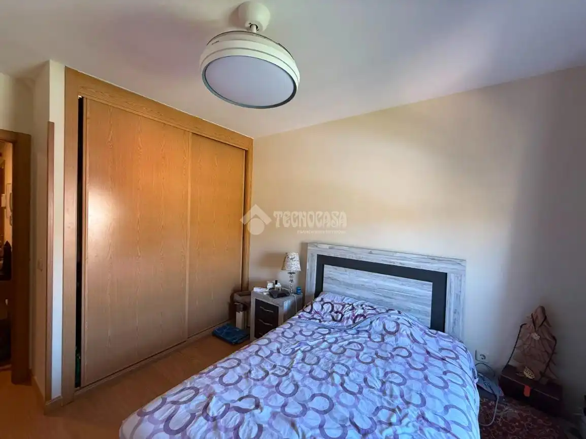 Bedroom of Flat for sale in Almorox  with Air Conditioner, Heating and Parquet flooring