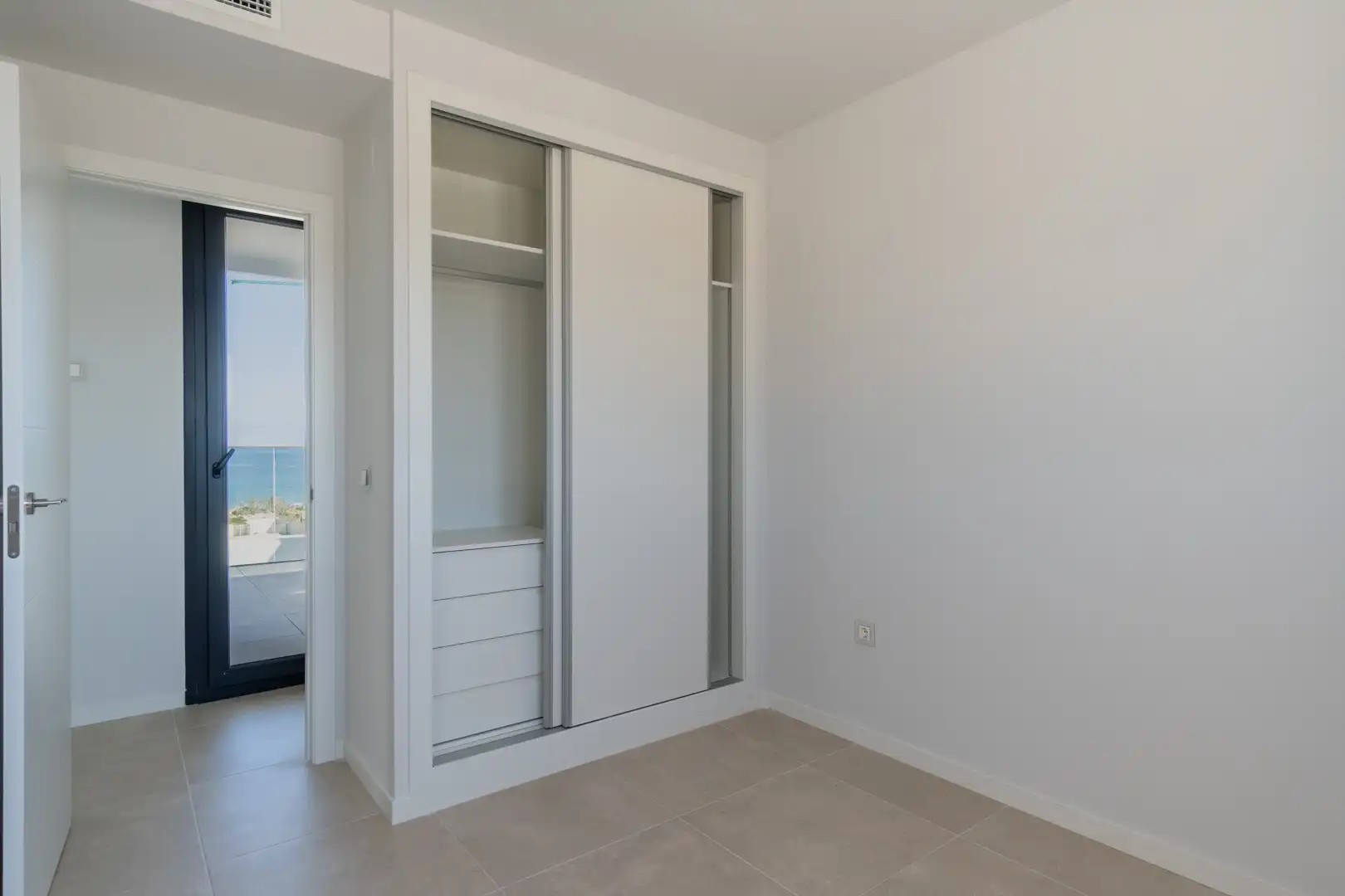 Appartement compact avec terrasse à vendre à Las Marinas / Les Marines, imagen 17