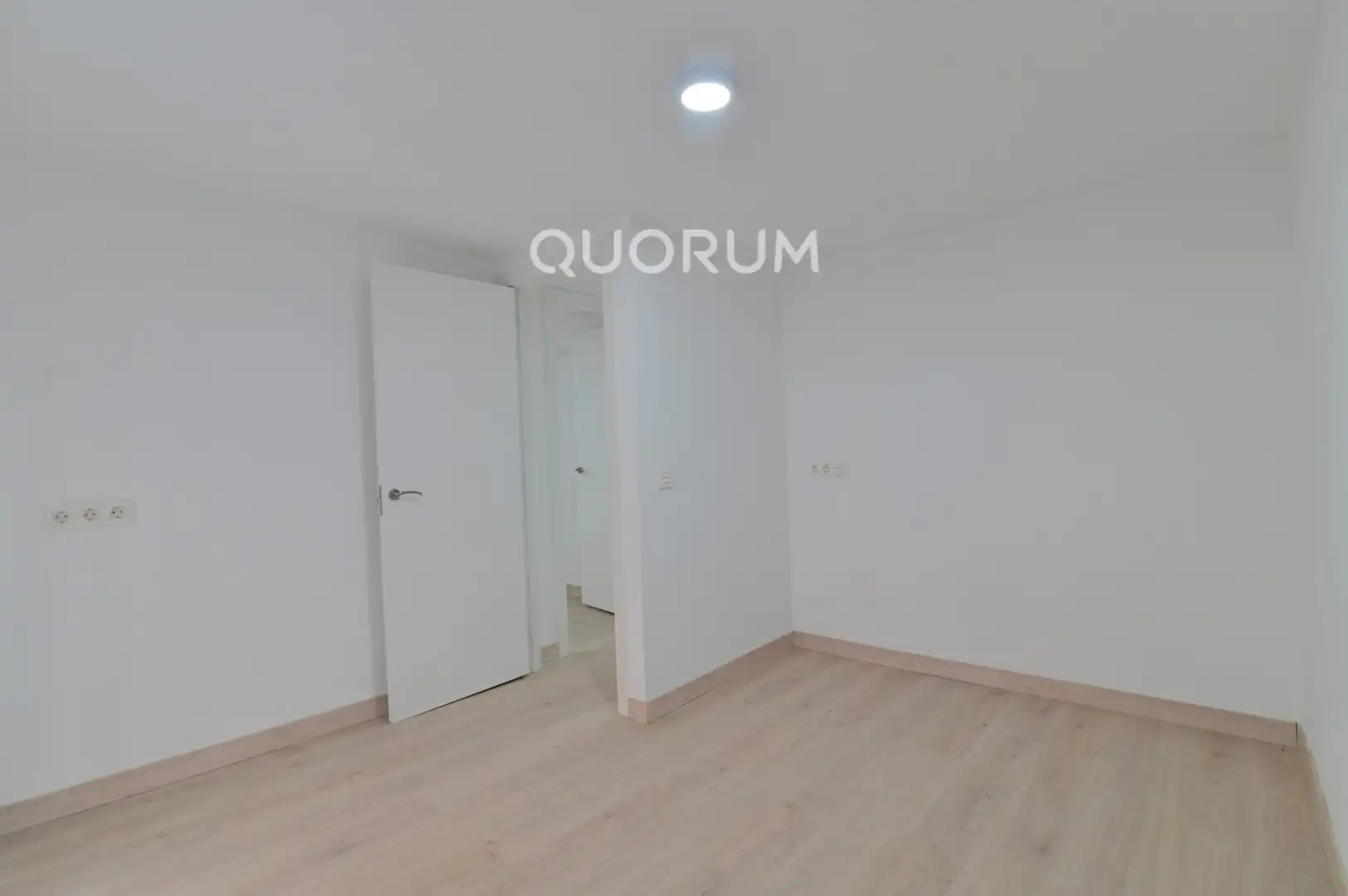 Bedroom of Flat for sale in Bilbao   with Balcony
