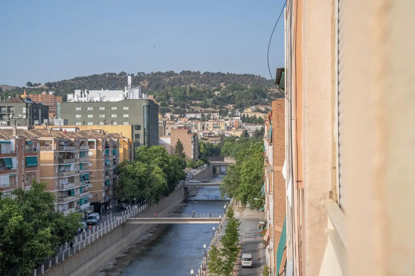 Außenansicht von Dachboden zum Verkauf in Granada mit Klimaanlage