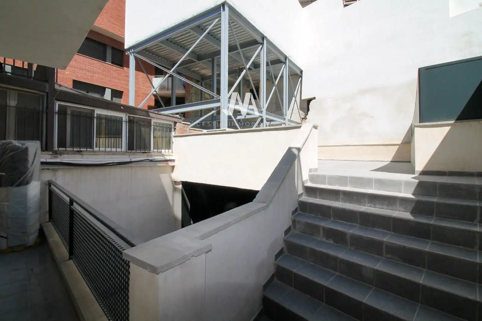 Vista exterior de Dúplex en venta en Igualada con Calefacción, Terraza y Horno