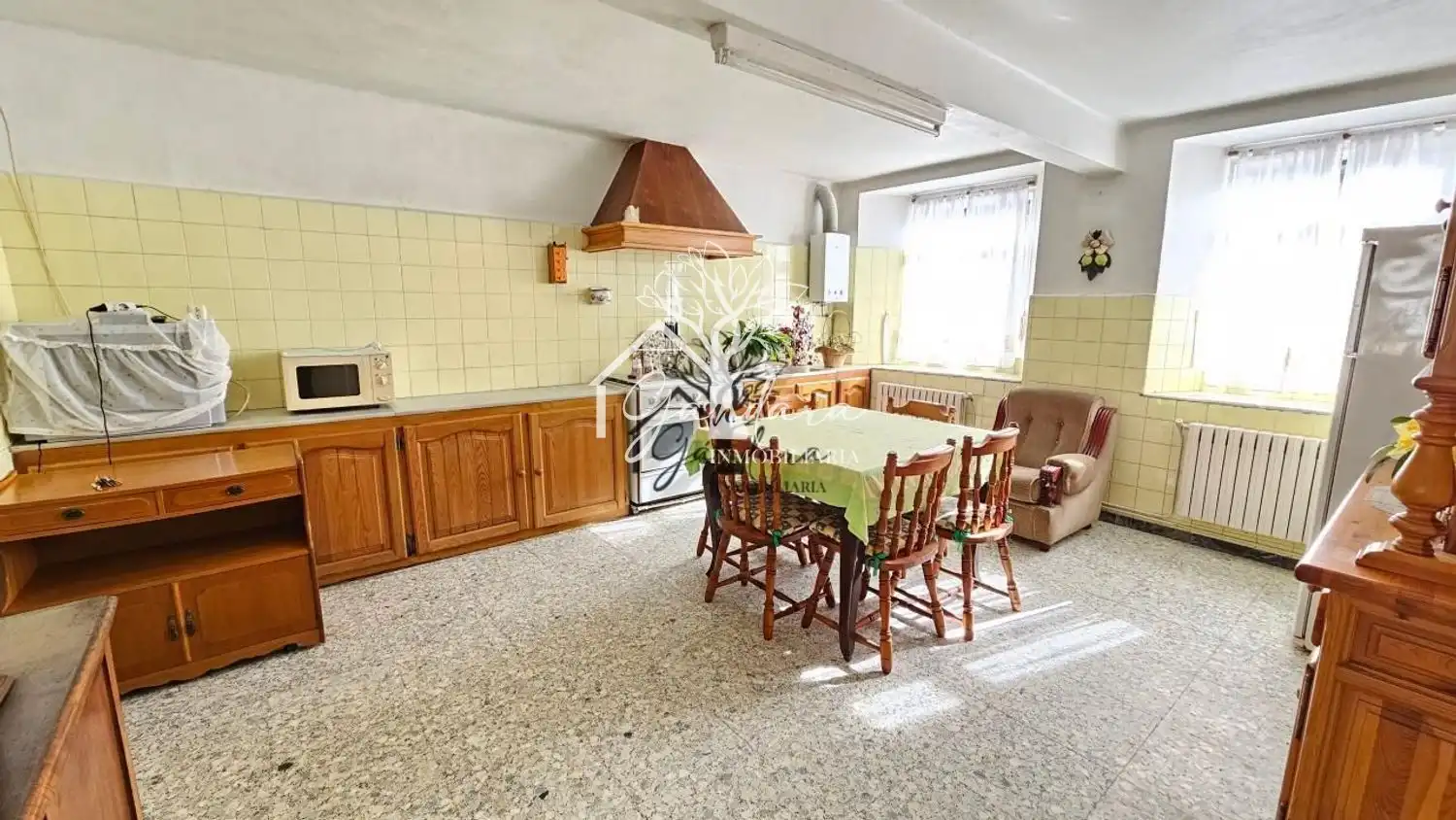 Cuina de Casa o xalet en venda en Ferrol amb Calefacció i Traster