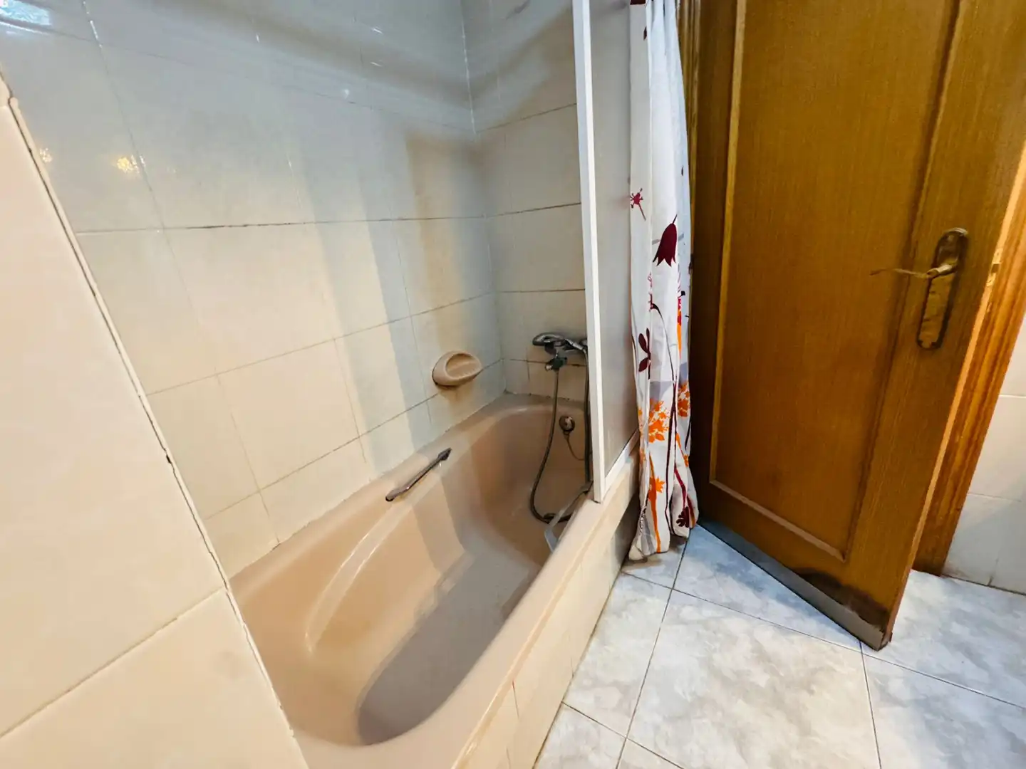 Bany de Pis en venda en Salou amb Aire condicionat, Calefacció i Terrassa
