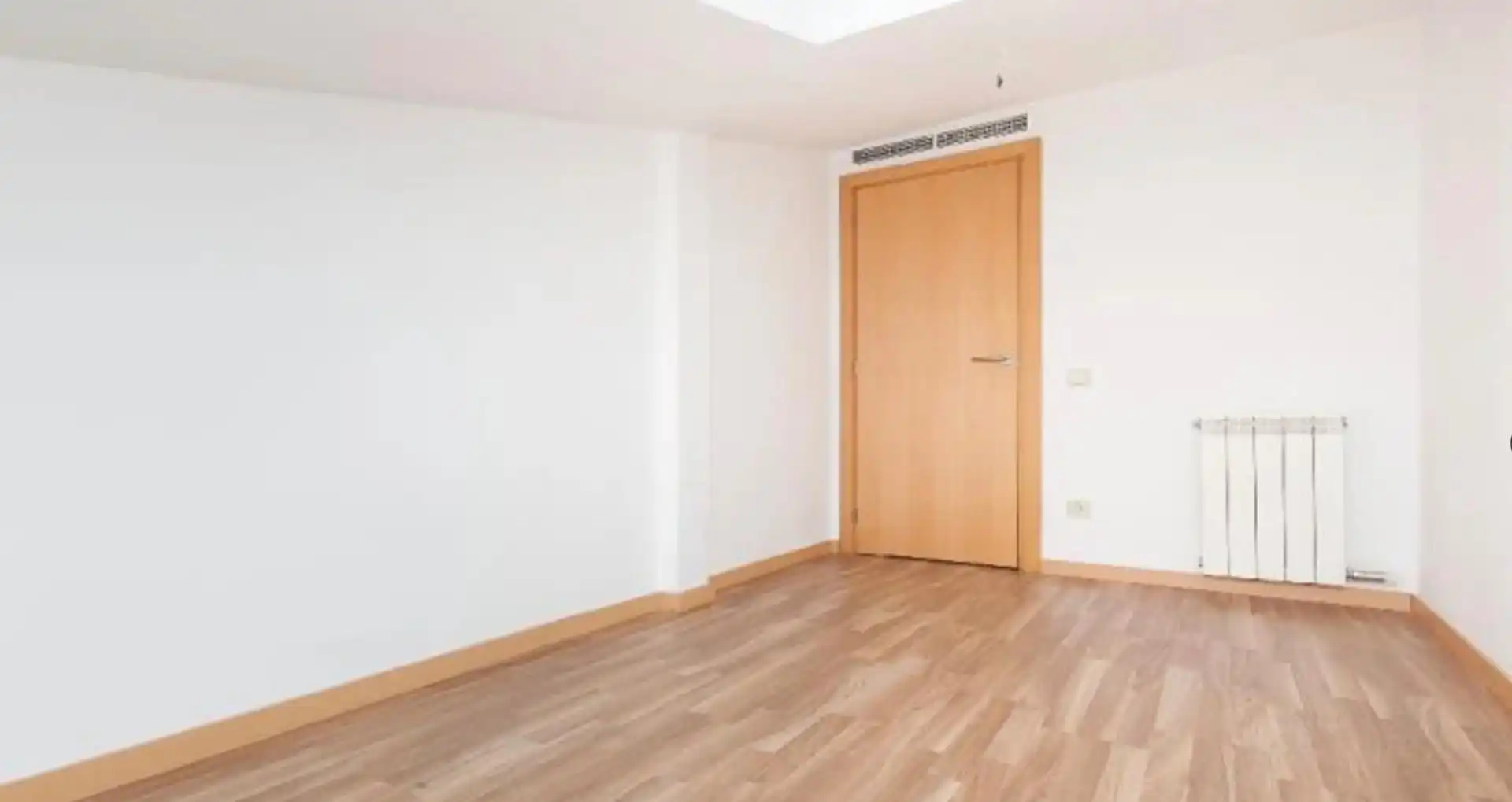Schlafzimmer von Wohnungen zum Verkauf in Ripollet mit Balkon