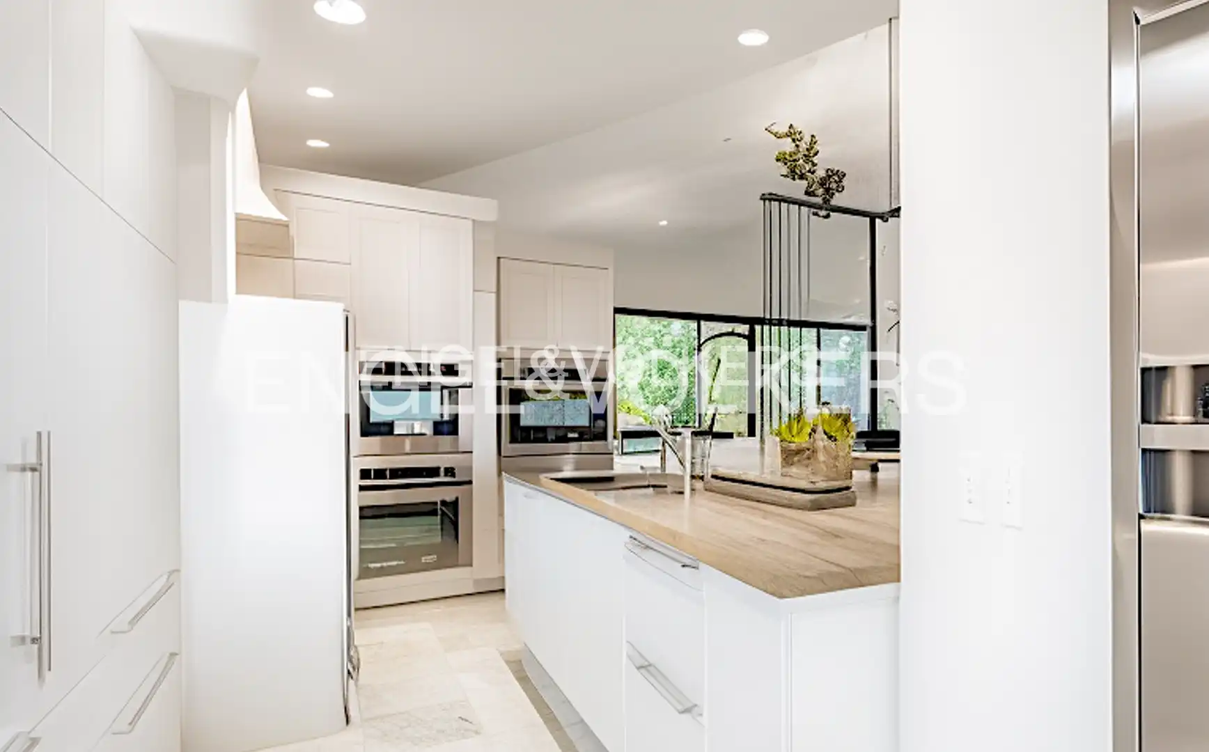 Kitchen of Flat for sale in Madrid  with Heating, Parquet flooring and Terrace