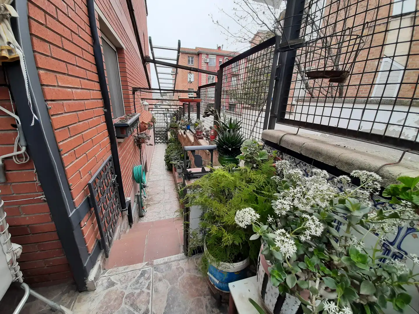 Terrassa de Casa adosada en venda en Tàrrega amb Calefacció, Terrassa i Piscina