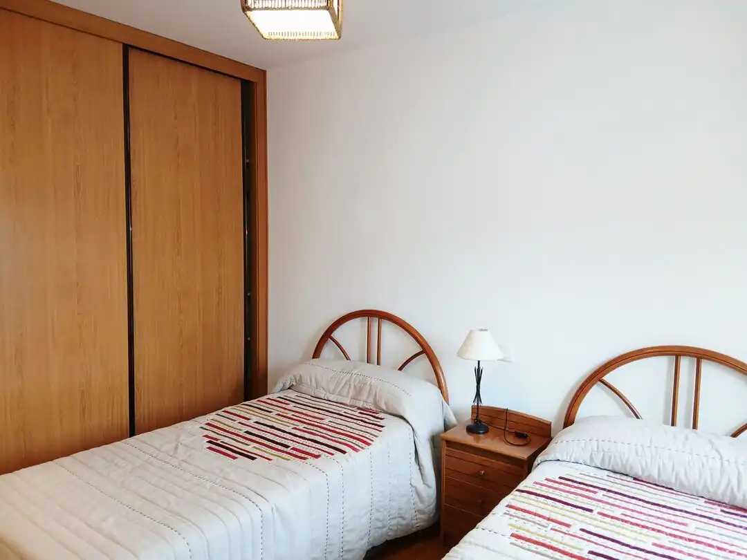 Dormitori de Pis en venda en Zorraquín amb Calefacció, Terrassa i Moblat