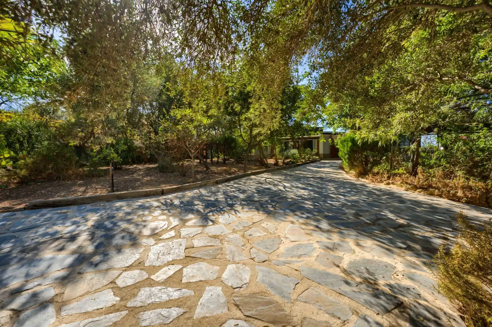 Vista exterior de Casa o chalet en venta en Sanlúcar la Mayor con Aire acondicionado, Jardín privado y Trastero