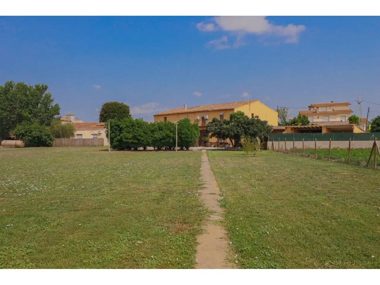 Country homes for sale in Verges  with Air Conditioner, Private garden and Terrace