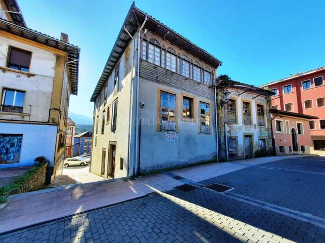 Casa-chalet en Venta en Calle Doctor Francisco Grande Covián, 26 en Colunga