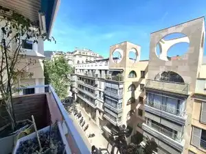 Vista exterior de Pis en venda en Barcelona amb Aire condicionat, Calefacció i Parquet