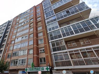 Exterior view of Flat for sale in Burgos Capital  with Heating