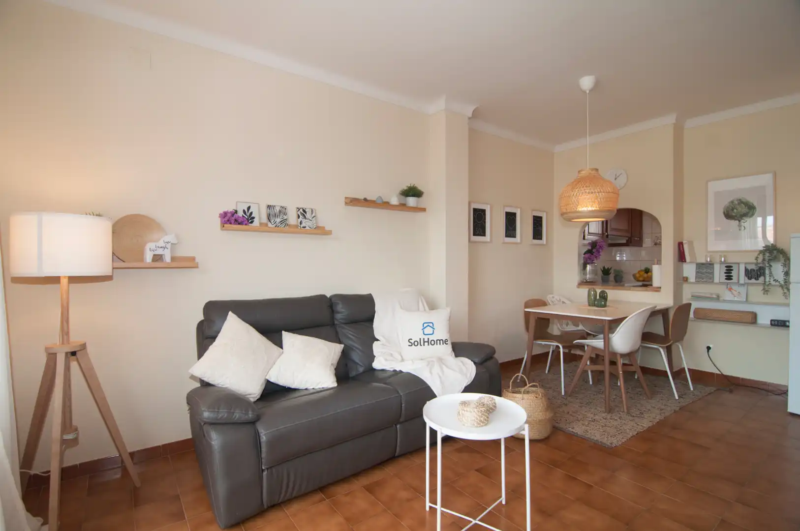 Sala de estar de Ático en venta en L'Escala con Calefacción, Terraza y Amueblado