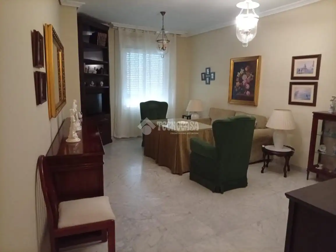 Sala d'estar de Pis en venda en Sevilla amb Aire condicionat i Traster