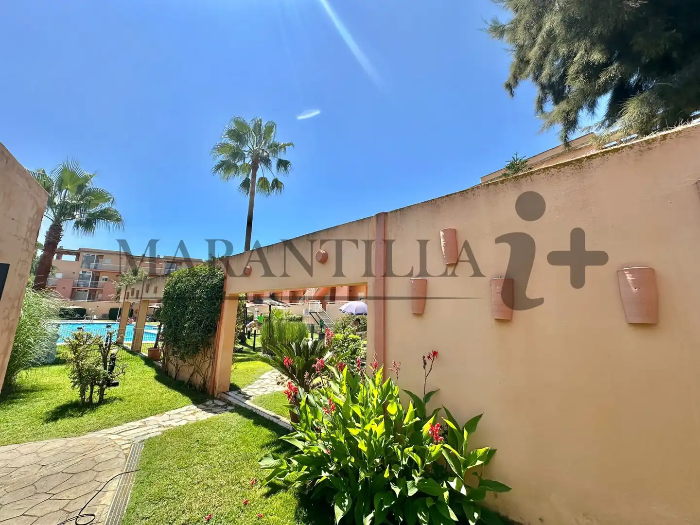 Jardín de Ático en venta en Islantilla con Terraza, Trastero y Piscina comunitaria