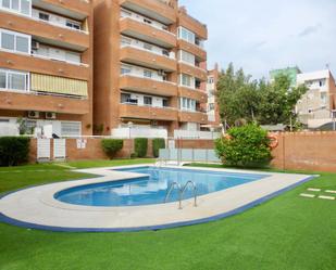 Swimming pool of Flat for sale in Cornellà de Llobregat  with Air Conditioner, Terrace and Swimming Pool