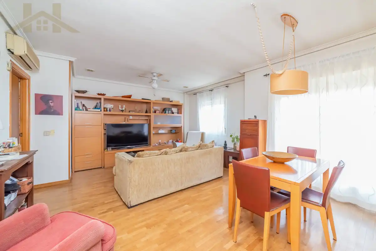 Living room of Attic for sale in Valdemoro  with Air Conditioner, Heating and Parquet flooring