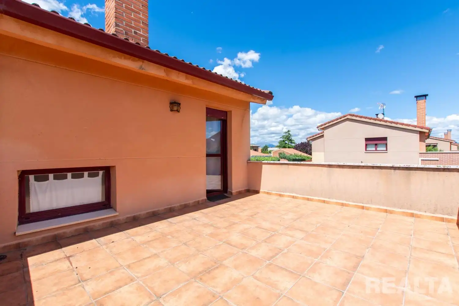 Terraza de Casa adosada en venta en Valdetorres de Jarama